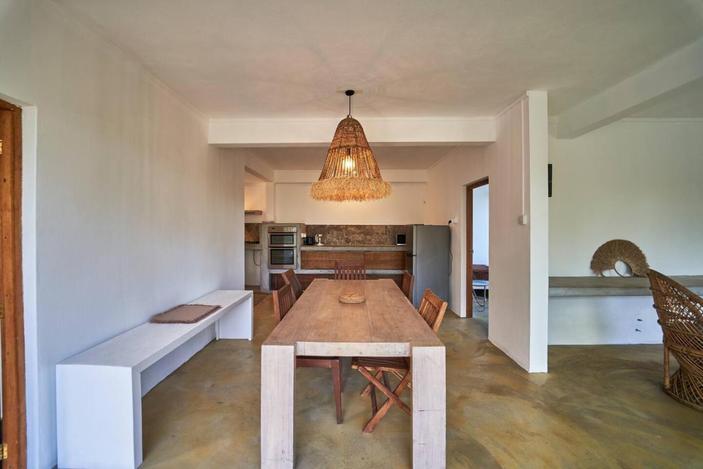 Loukaz -Entire Rental Units W Panoramic Rooftop Coteau Raffin エクステリア 写真