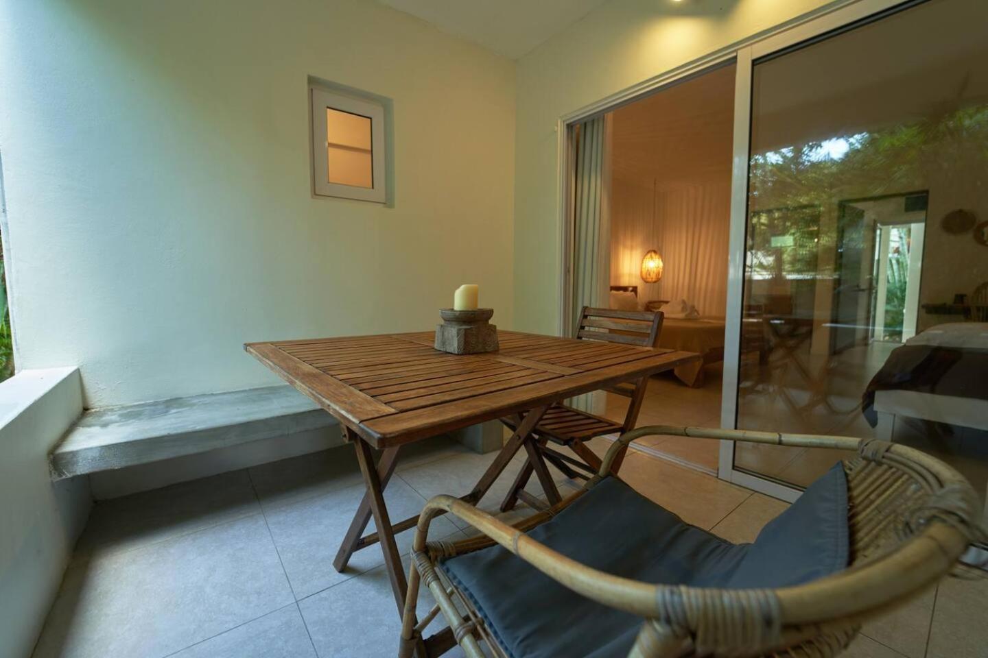 Loukaz -Entire Rental Units W Panoramic Rooftop Coteau Raffin エクステリア 写真