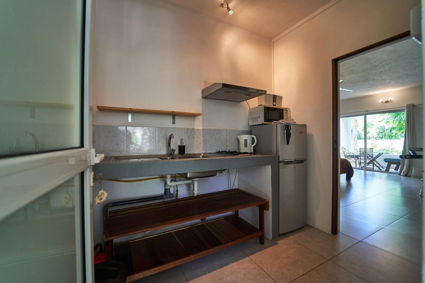 Loukaz -Entire Rental Units W Panoramic Rooftop Coteau Raffin エクステリア 写真
