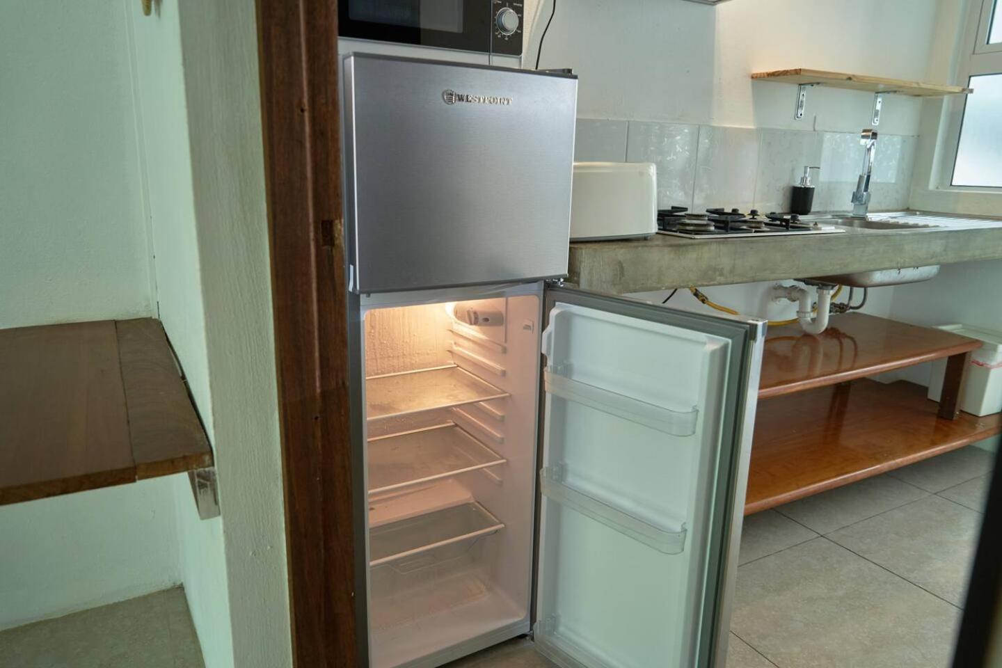 Loukaz -Entire Rental Units W Panoramic Rooftop Coteau Raffin エクステリア 写真